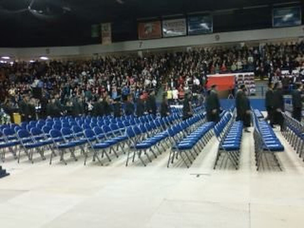 Thousands Stream Into Perani Arena For University Of Michigan Flint 